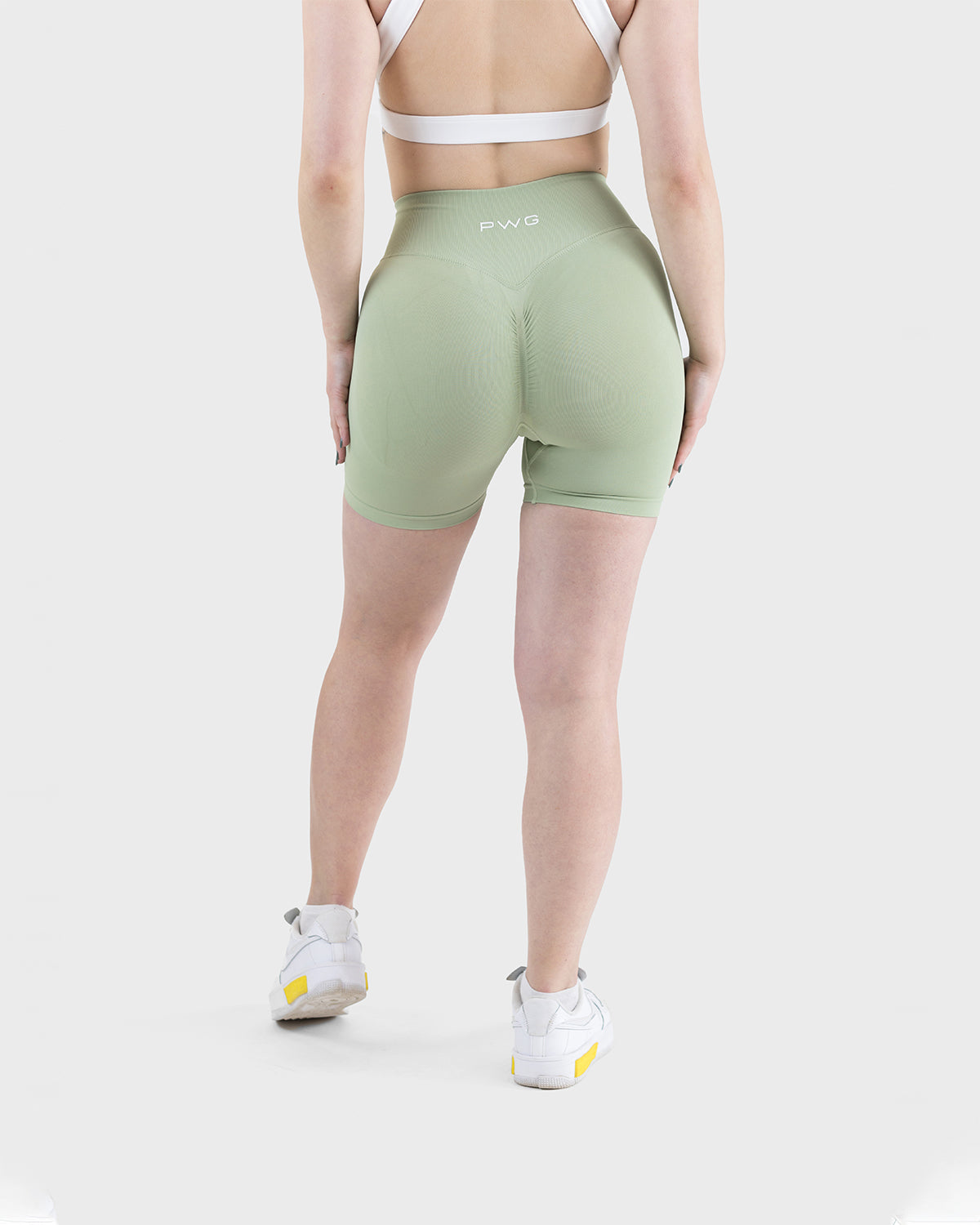 Form Sculpting Shorts - Pastel Green