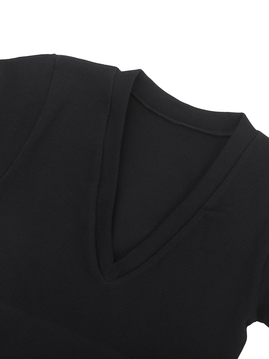 Long Sleeve Ribbed V Neck Bodysuit in black – close-up of the ribbed V-neckline
