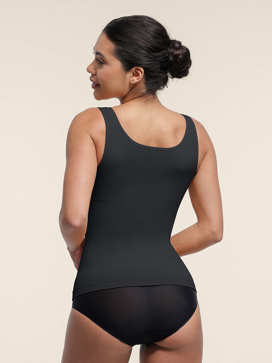 Sculpting Cami Shirt in black – back view