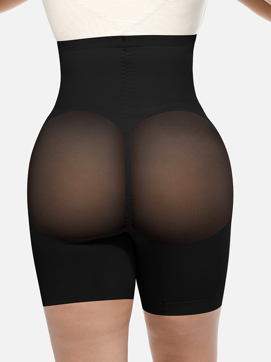 Power Silhouette Shaping Shorts in black – back view