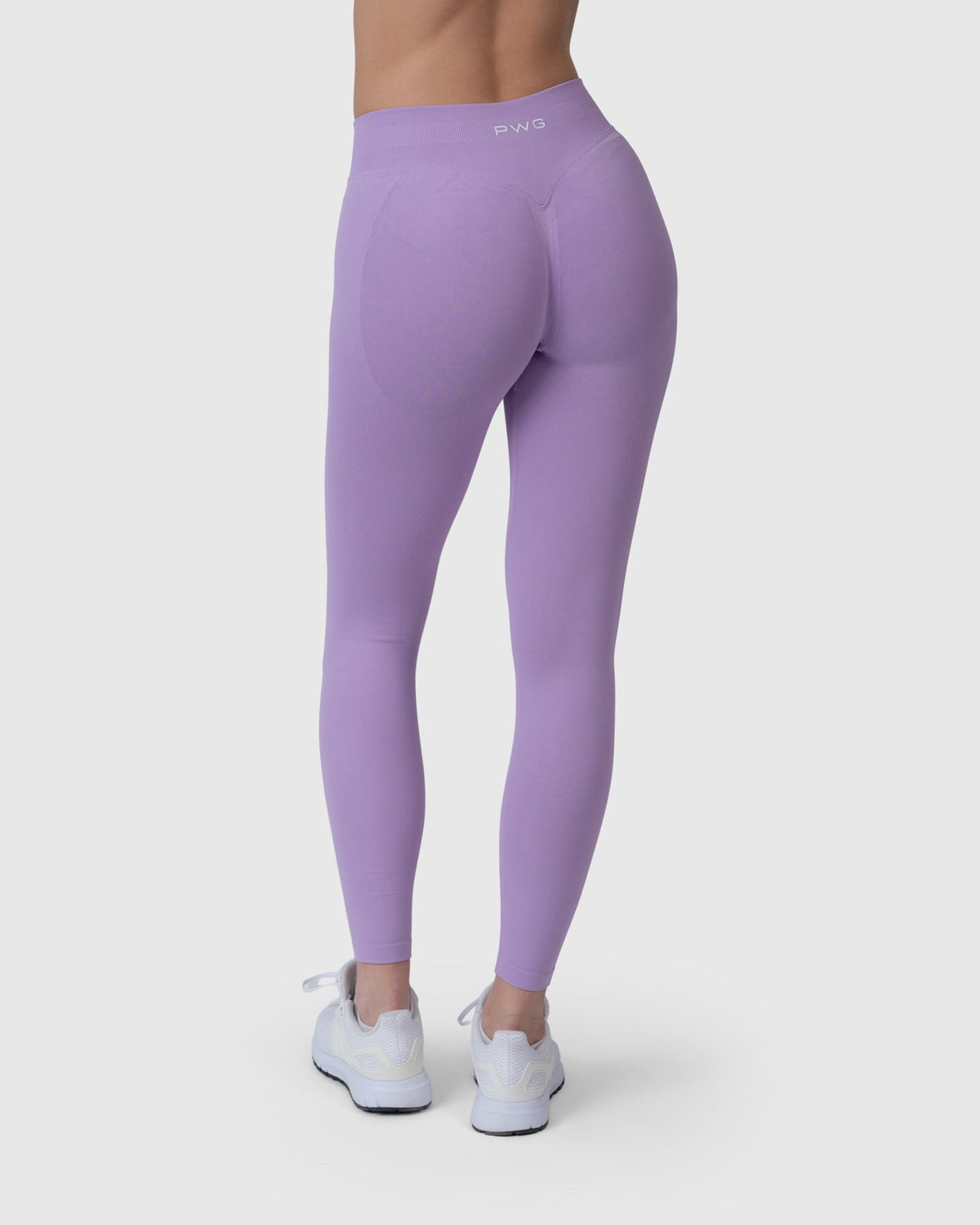 Form Sculpting Leggings in lavender – back three-quarter view