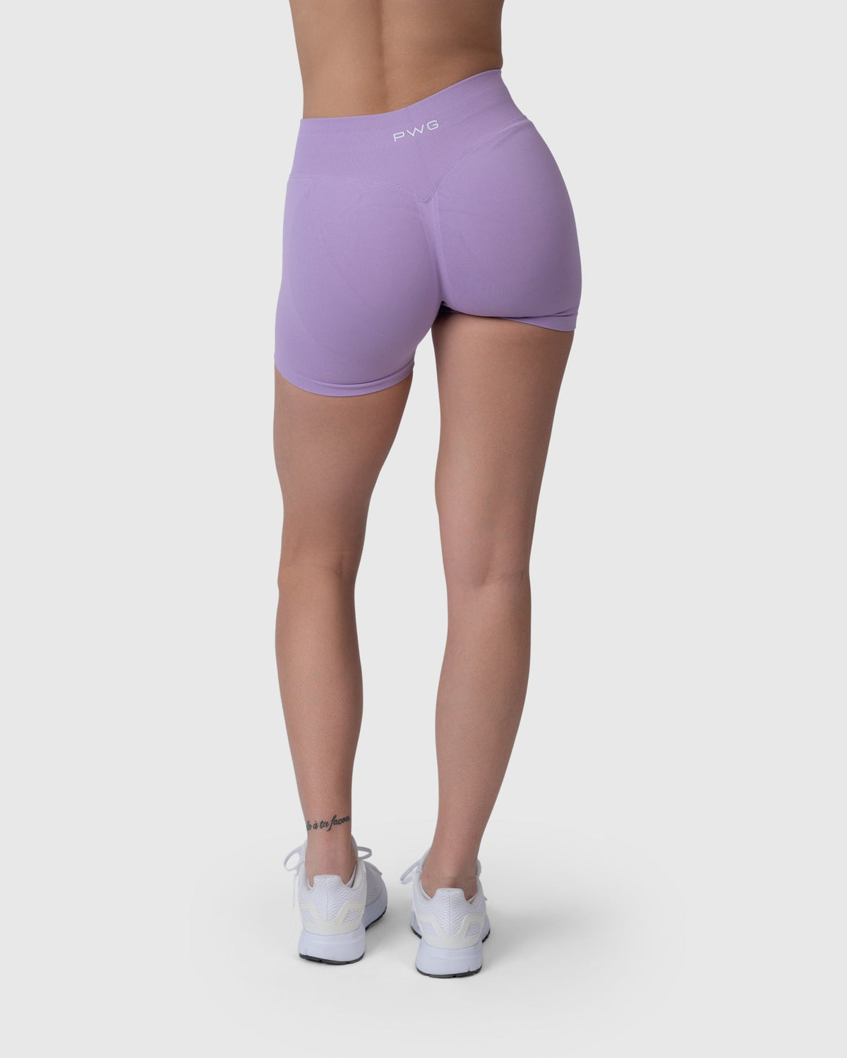 Form Sculpting Shorts in lavender – side view