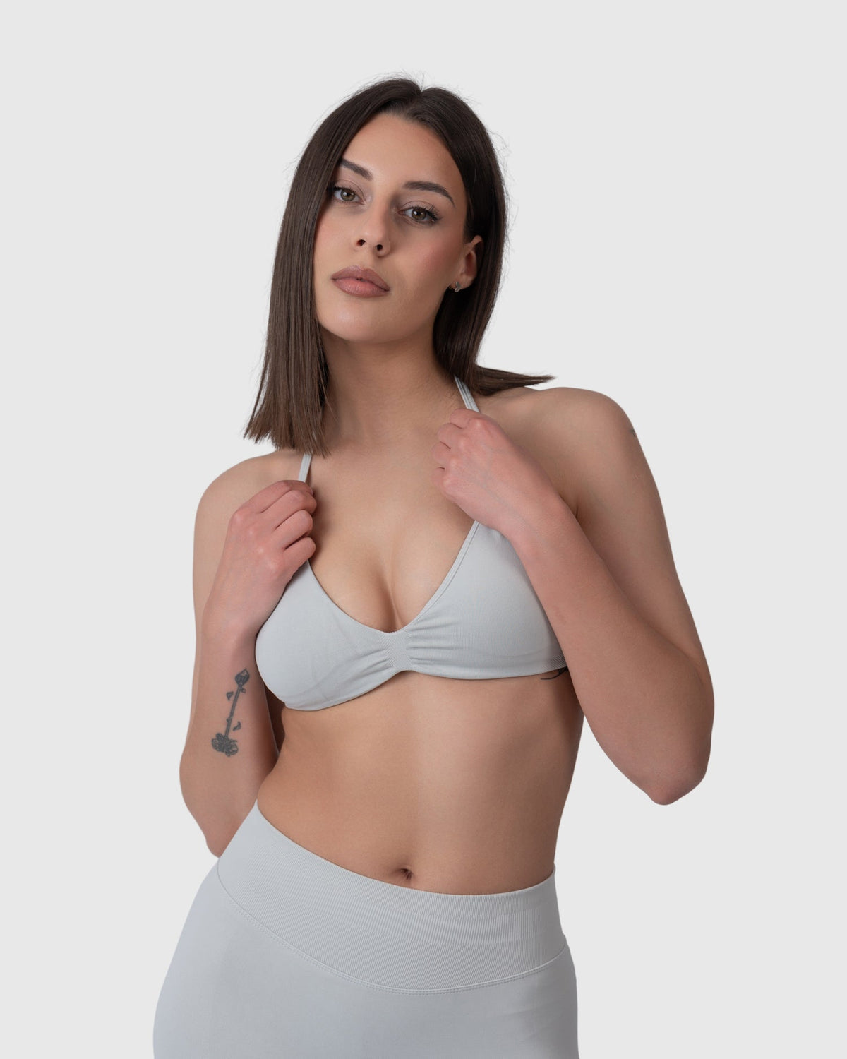 Form Backless Bra in light grey – three-quarter view
