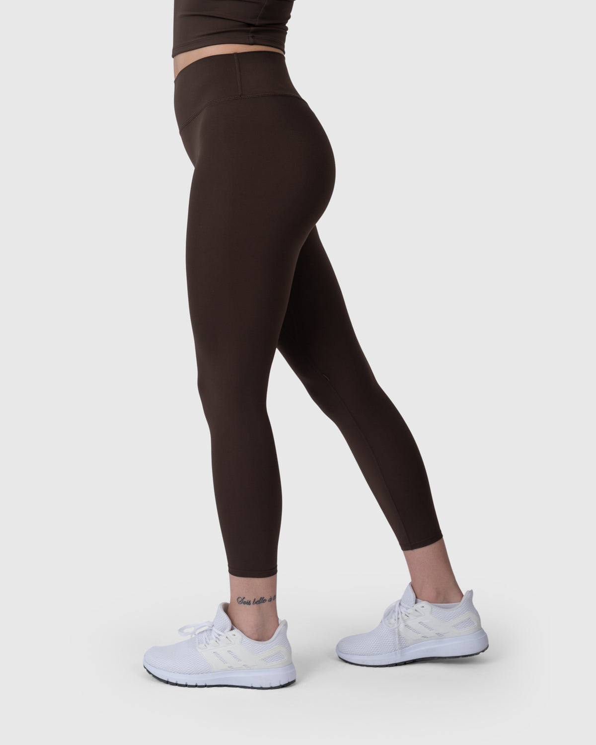 Align Soft High Waisted Leggings in espresso – side view