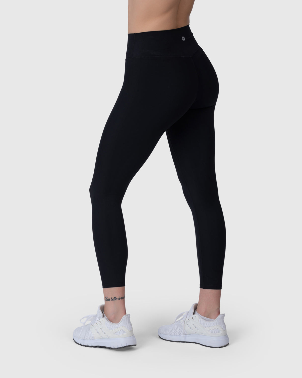 Align Soft High Waisted Leggings in black – alternate side view