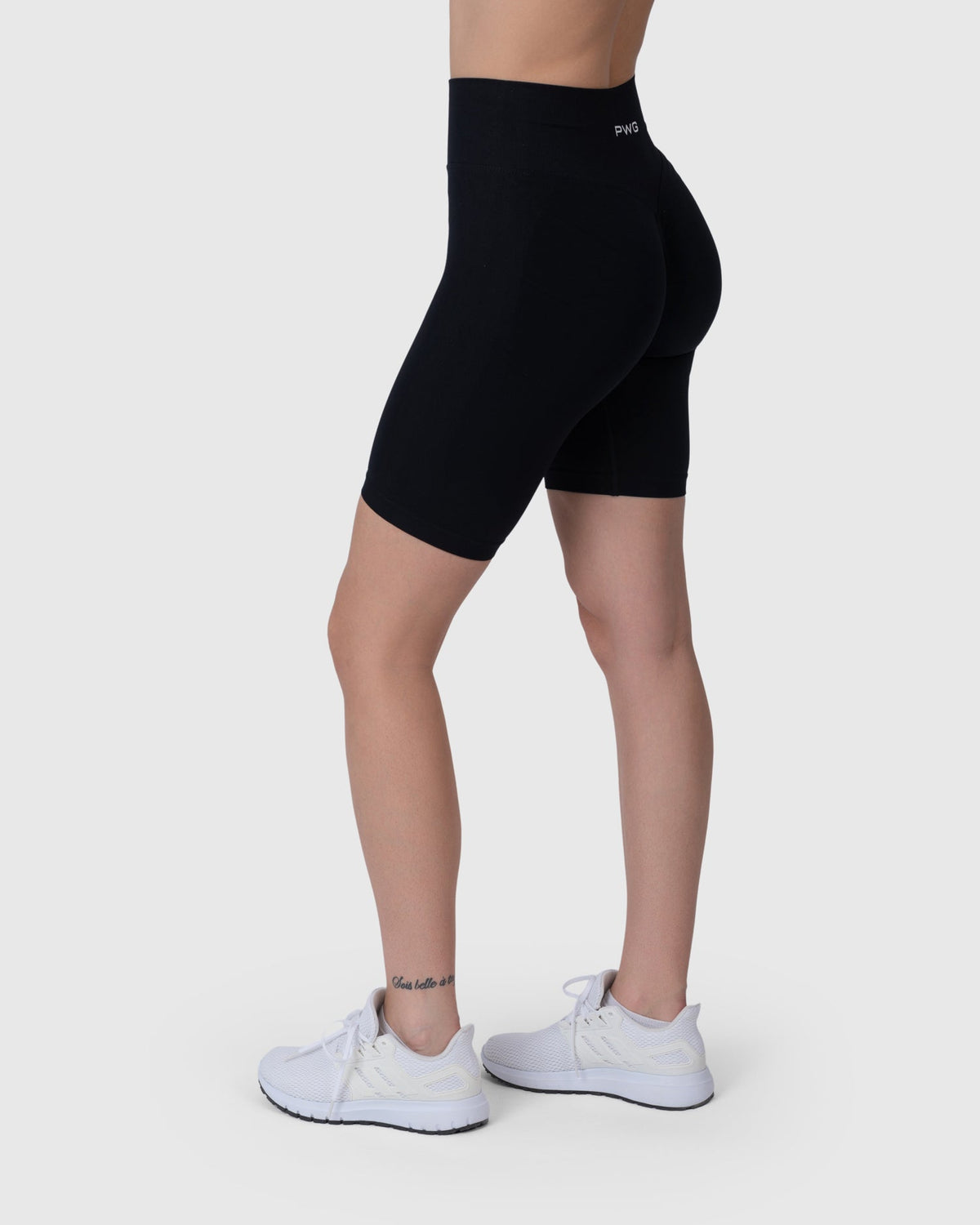 Velocity Sculpt Biker Shorts in black – side view